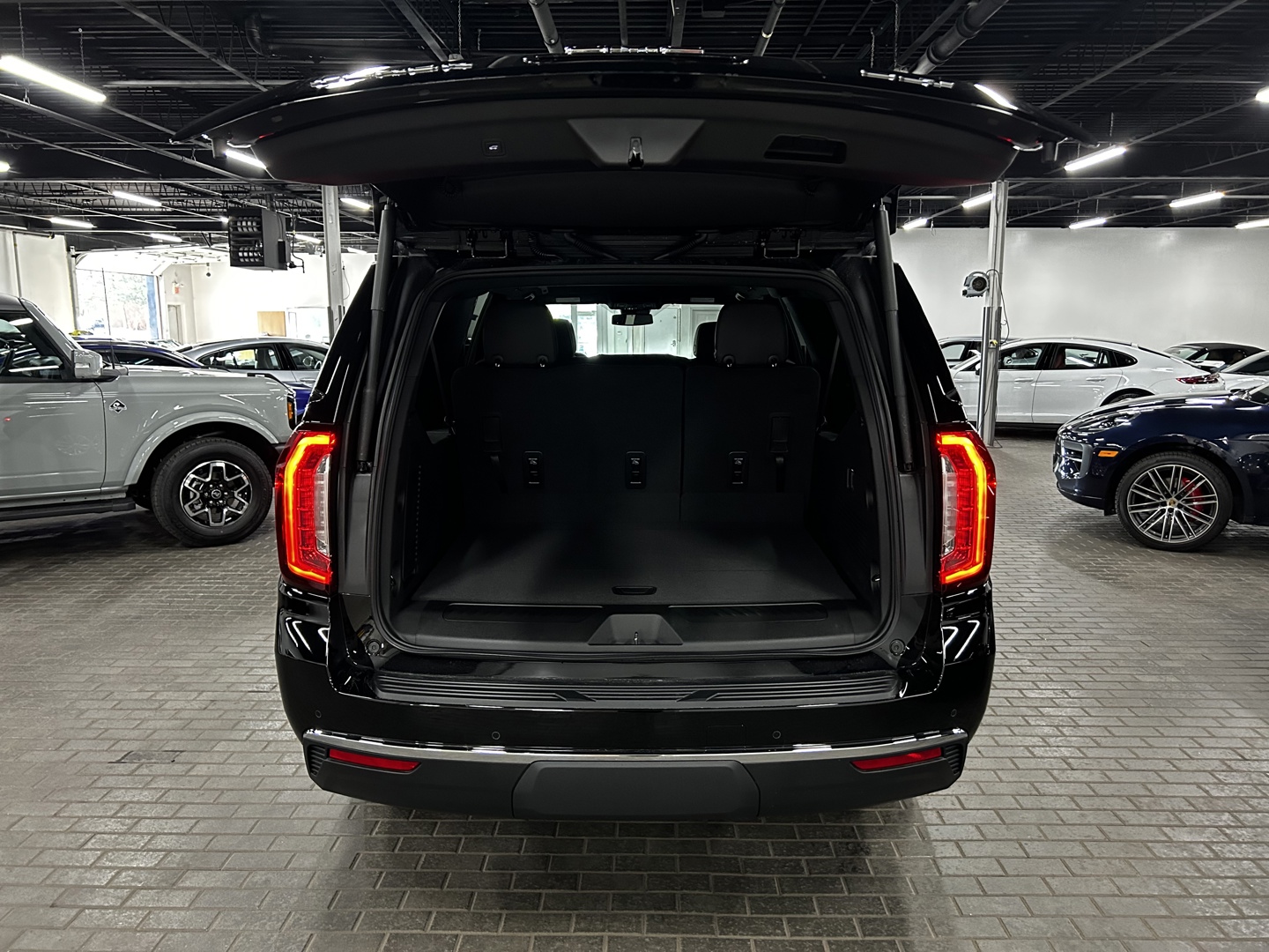 2023 GMC Yukon XL SLT, 多伦多, 全款车