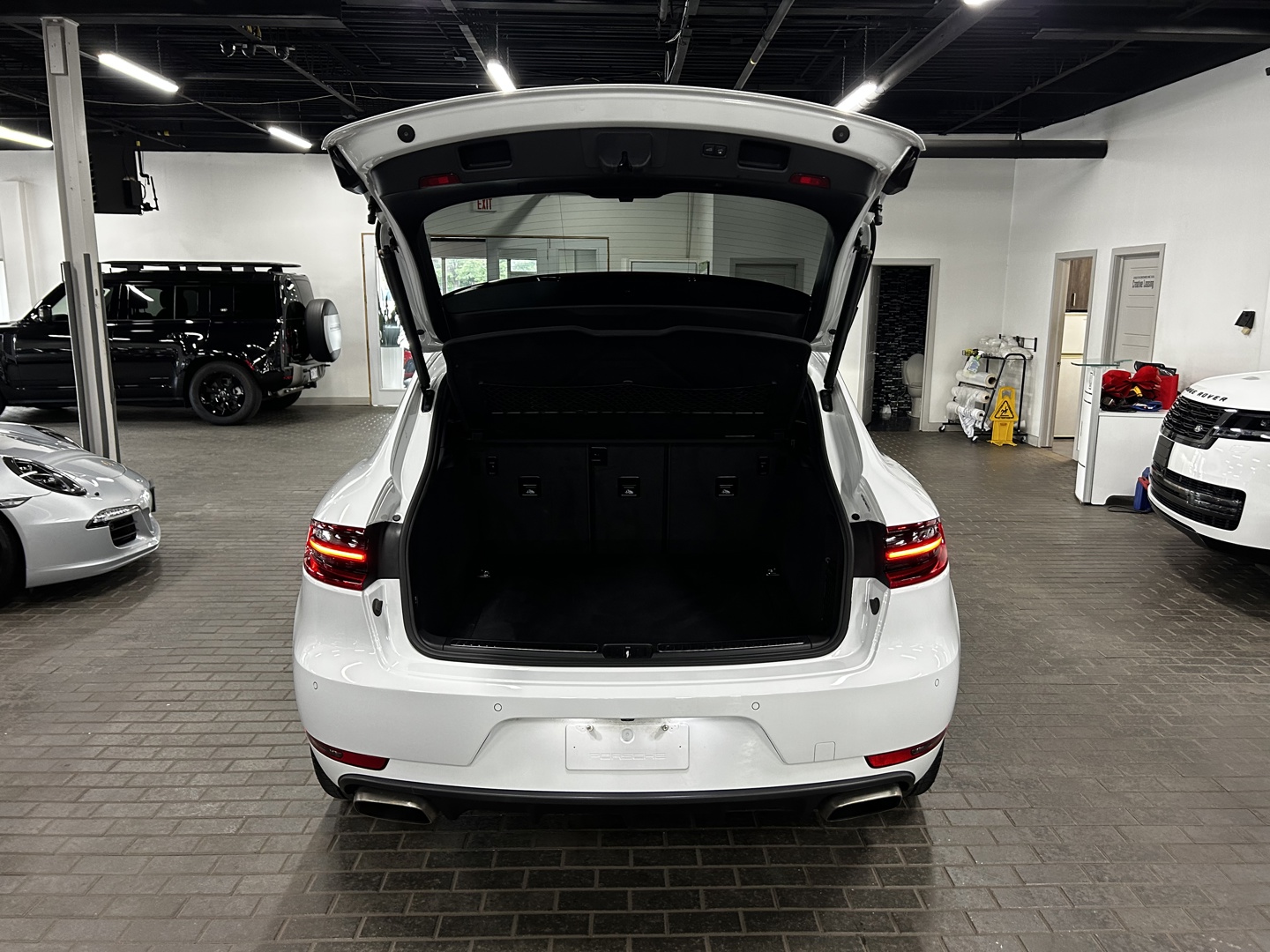 2018 Porsche Macan Sport Edition, 多伦多, 全款车