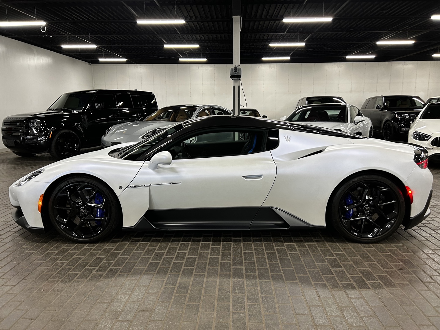 2022 Maserati MC20 MC20, 多伦多, 全款车