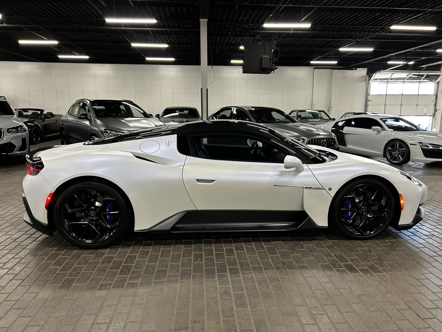 2022 Maserati MC20 MC20, 多伦多, 全款车