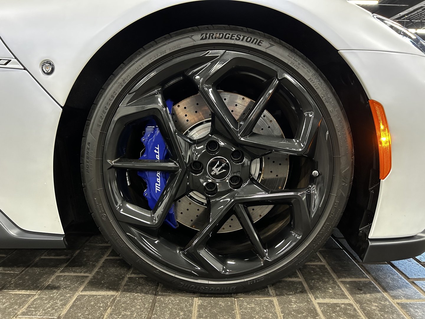 2022 Maserati MC20 MC20, 多伦多, 全款车