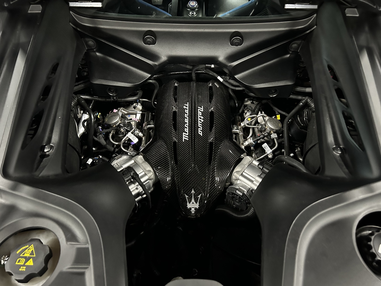 2022 Maserati MC20 MC20, 多伦多, 全款车