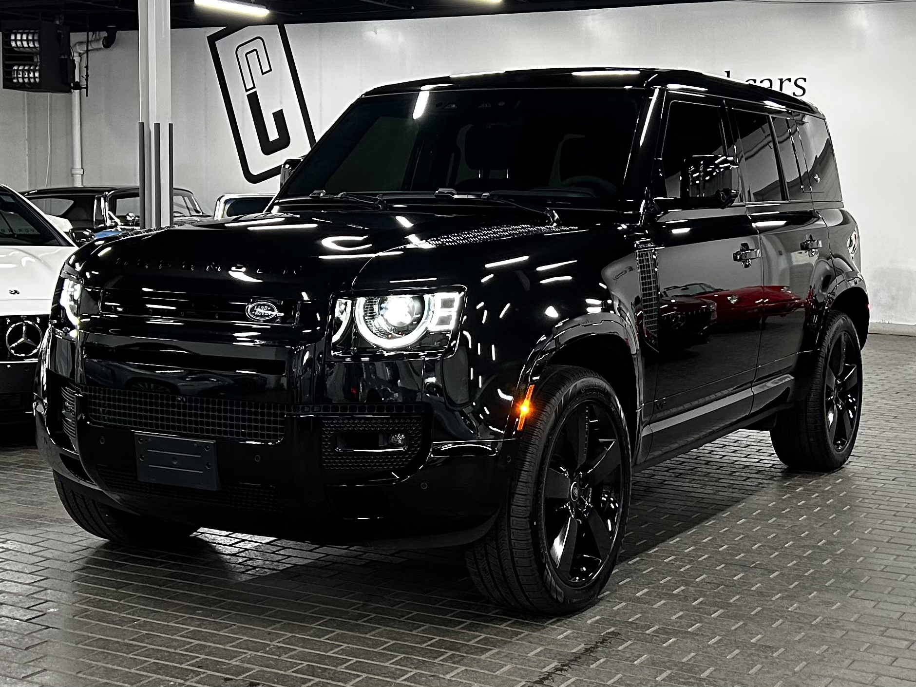 2023 Land Rover Defender 110 V8, 多伦多, 全款车