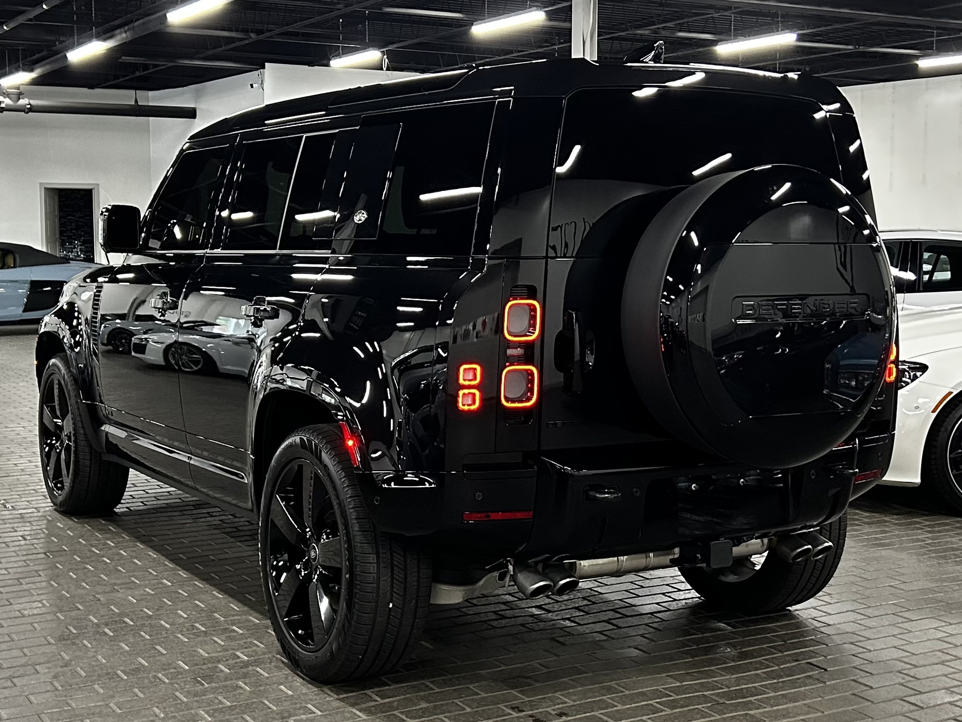 2023 Land Rover Defender 110 V8, 多伦多, 全款车