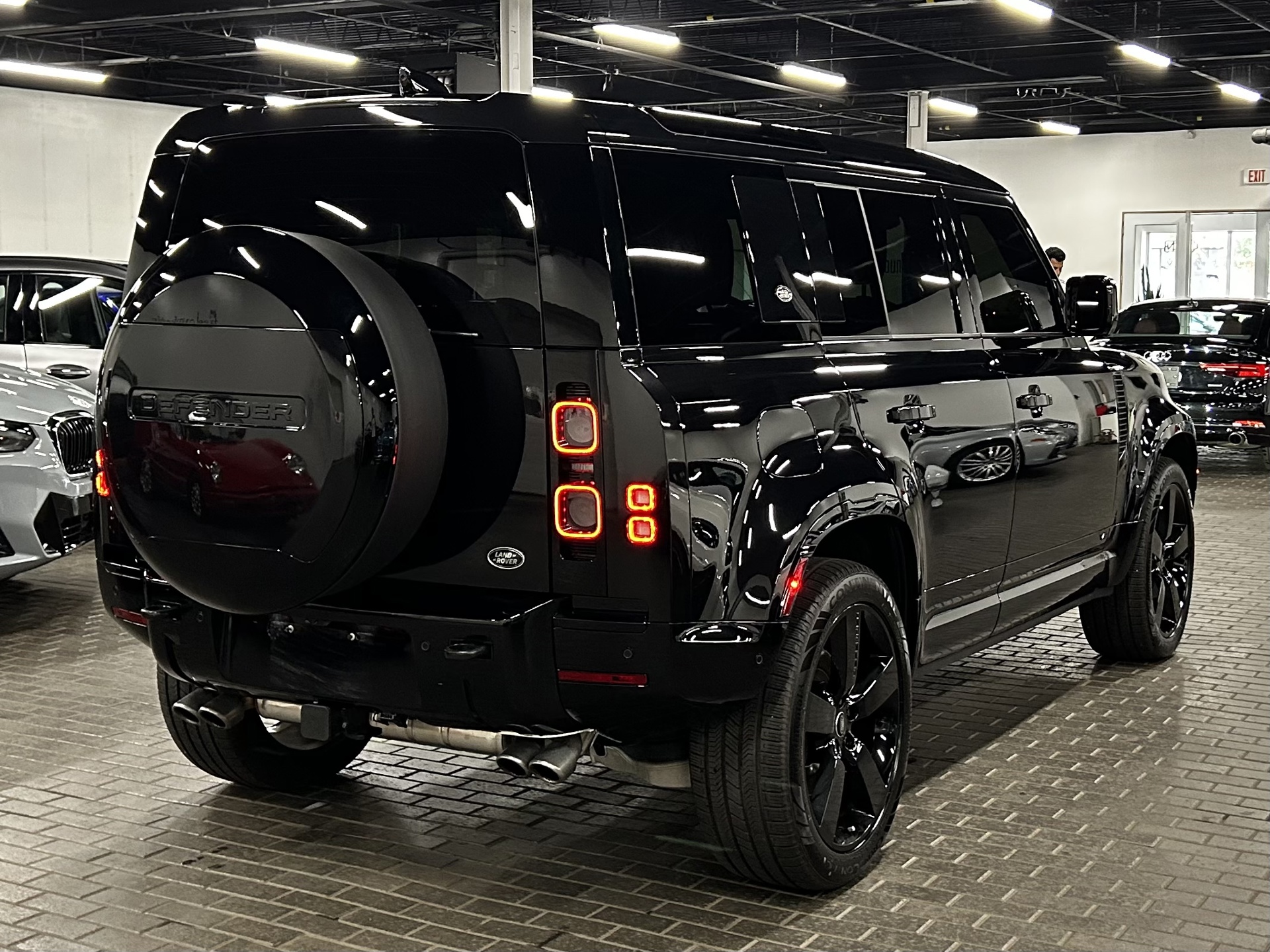 2023 Land Rover Defender 110 V8, 多伦多, 全款车