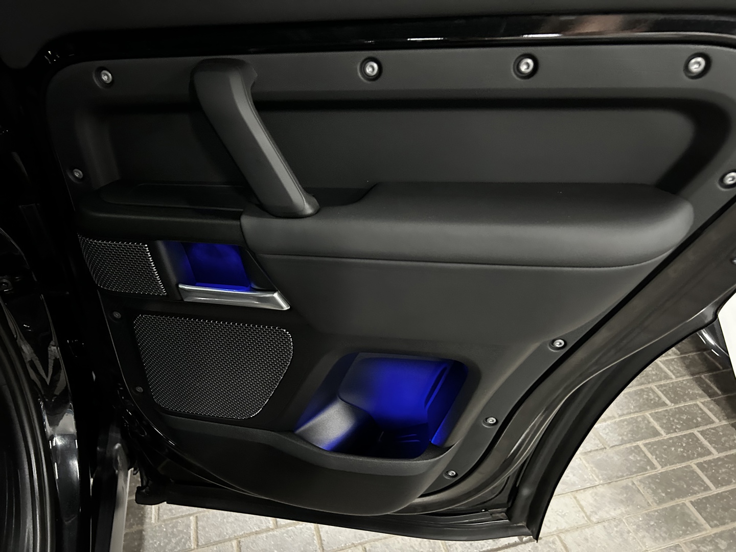 2023 Land Rover Defender 110 V8, 多伦多, 全款车