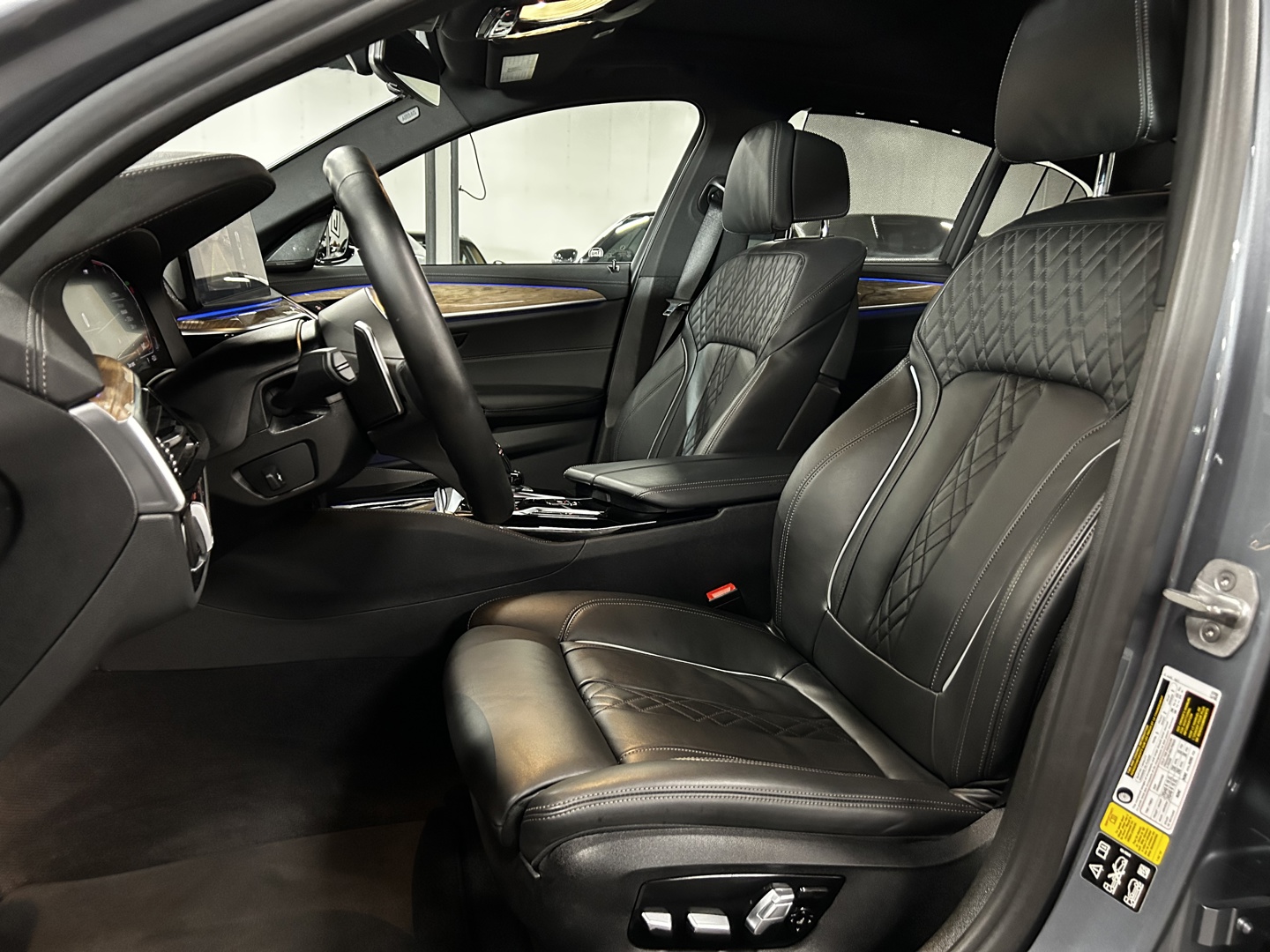 2022 BMW 530i xDrive, 多伦多, 全款车