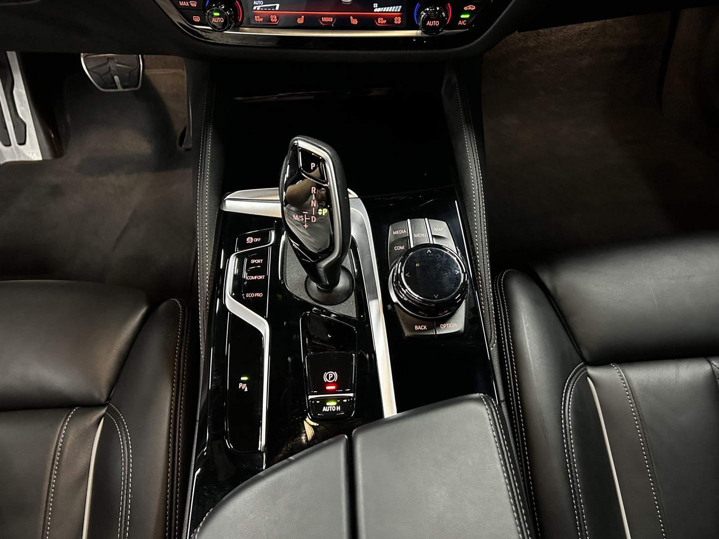 2022 BMW 530i xDrive, 多伦多, 全款车