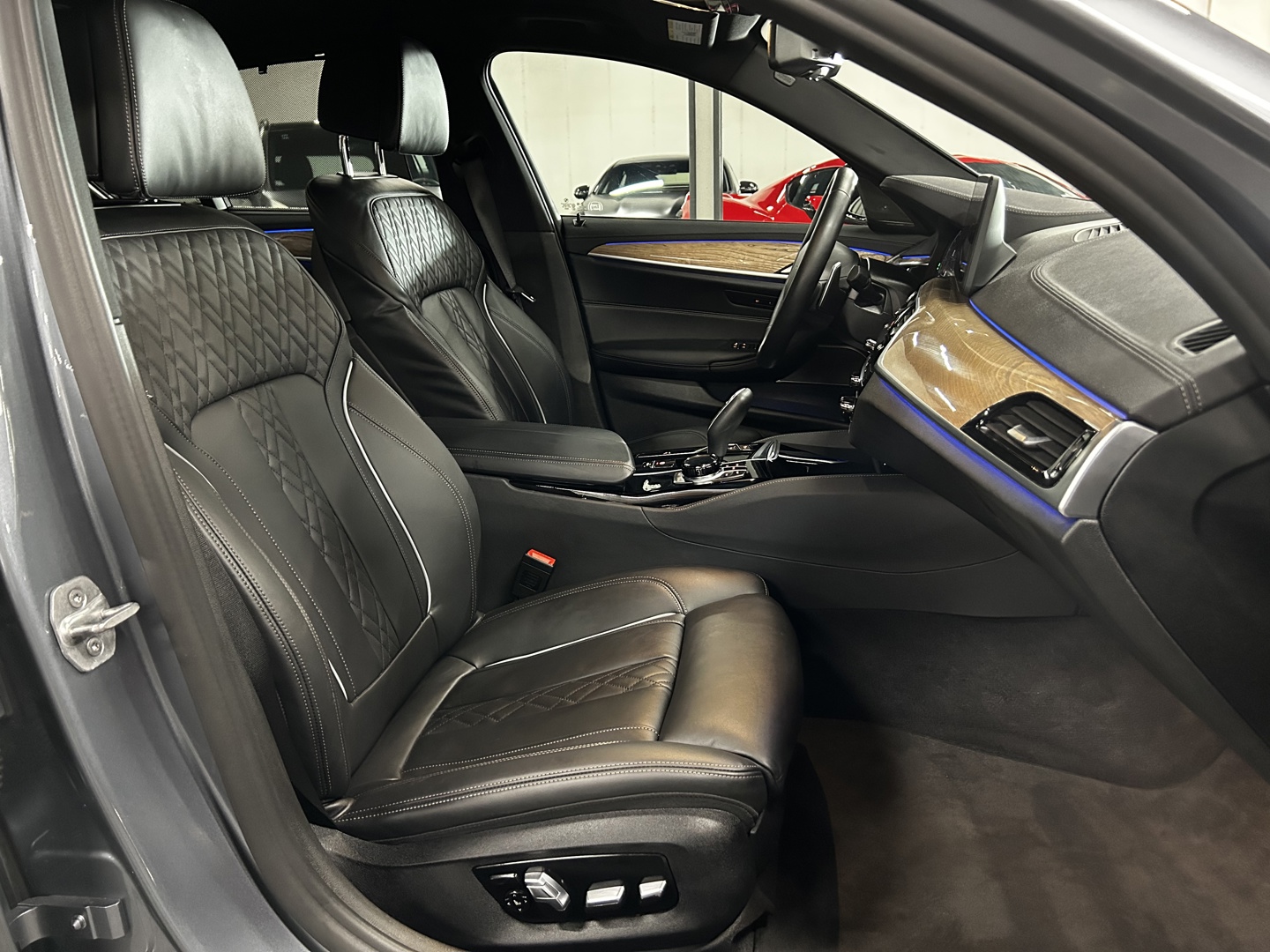 2022 BMW 530i xDrive, 多伦多, 全款车