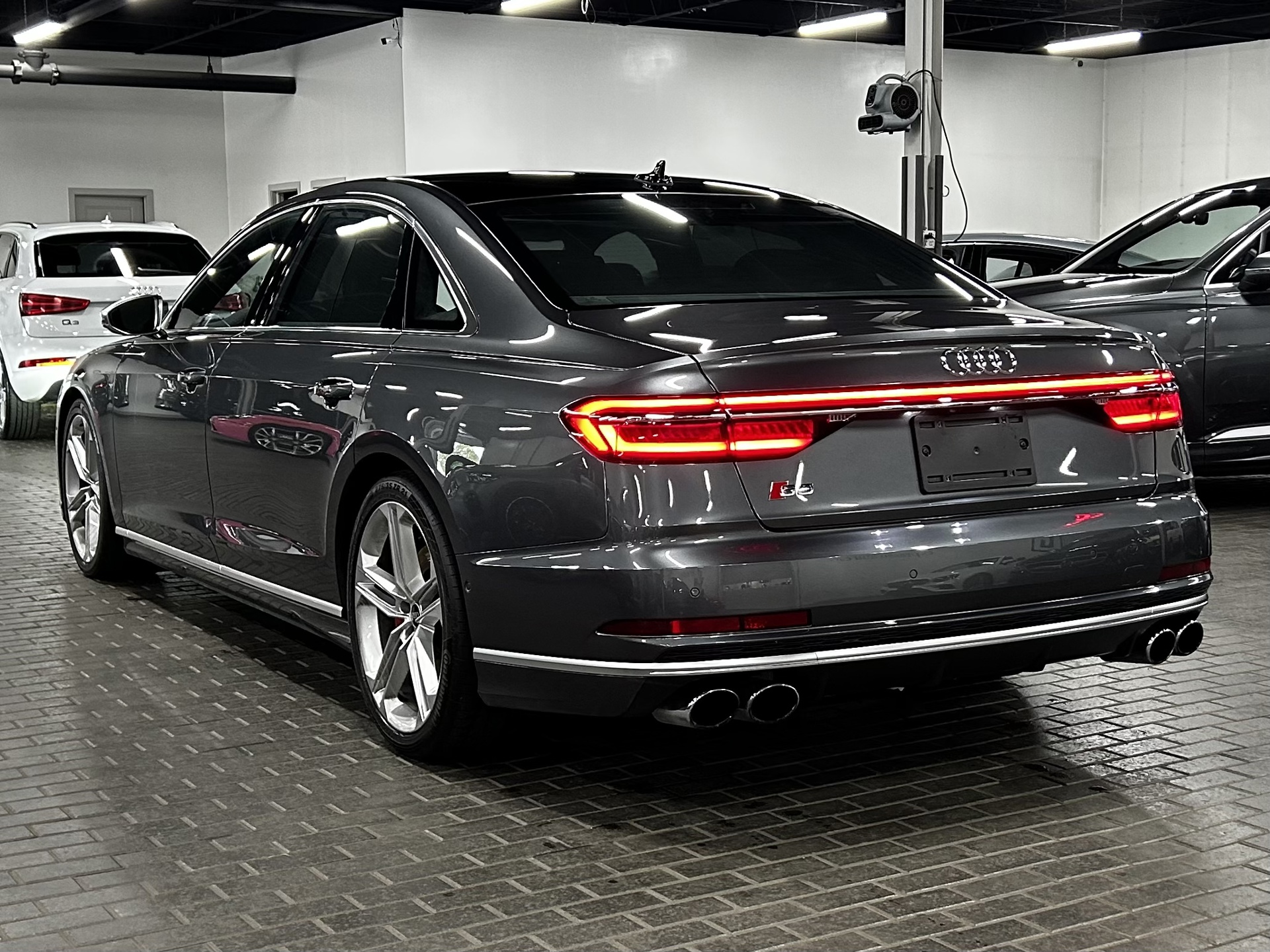 2021 Audi S8 L 4.0T (Tiptronic), 多伦多, 全款车