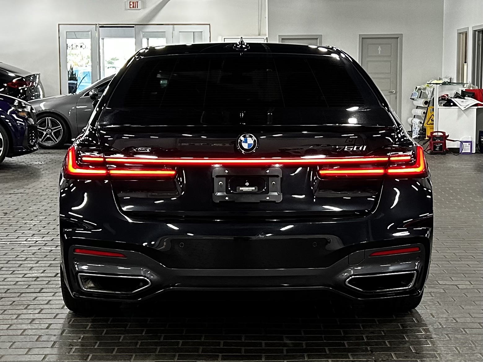 2020 BMW 750i xDrive, 多伦多, 全款车