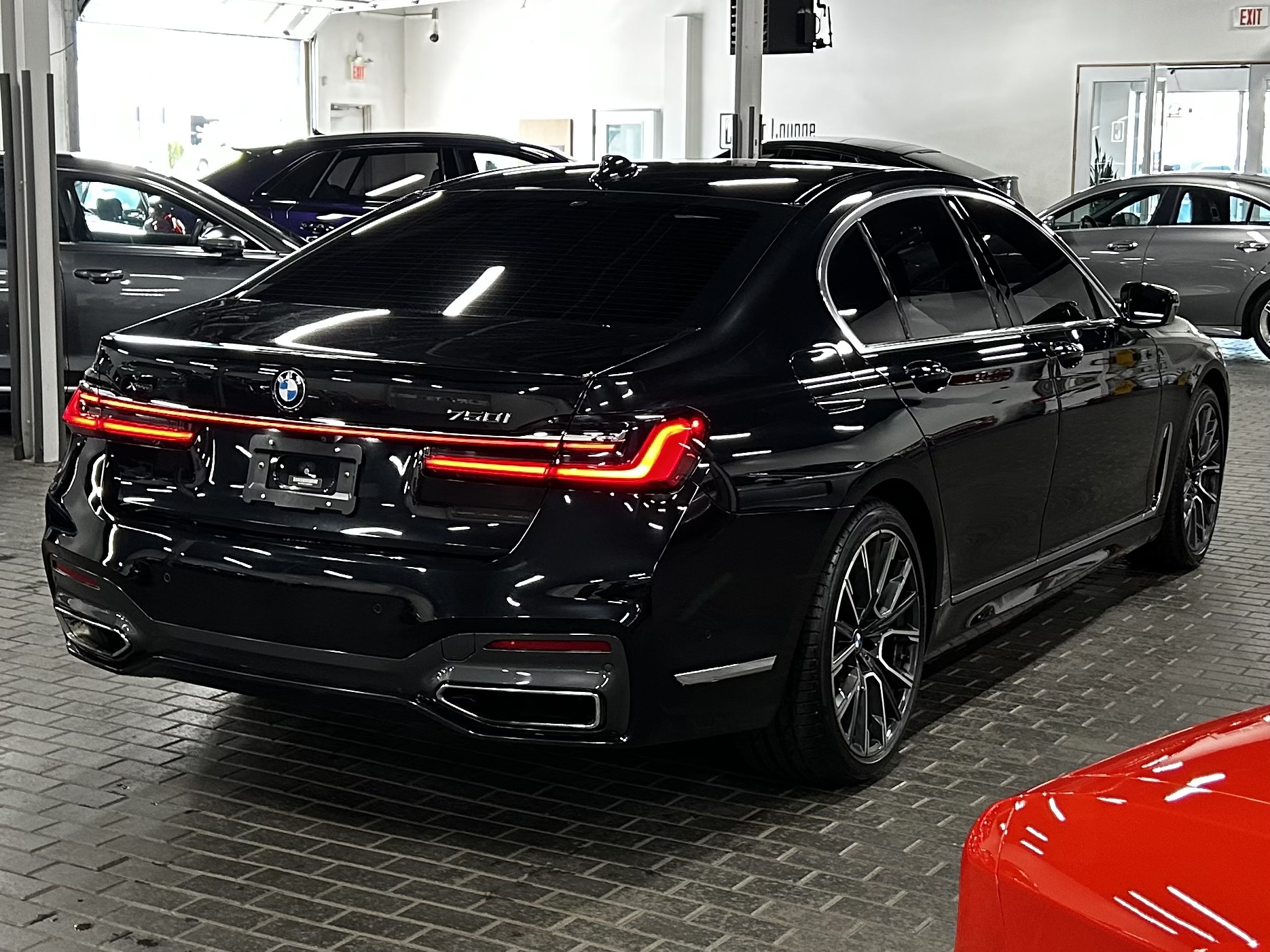 2020 BMW 750i xDrive, 多伦多, 全款车