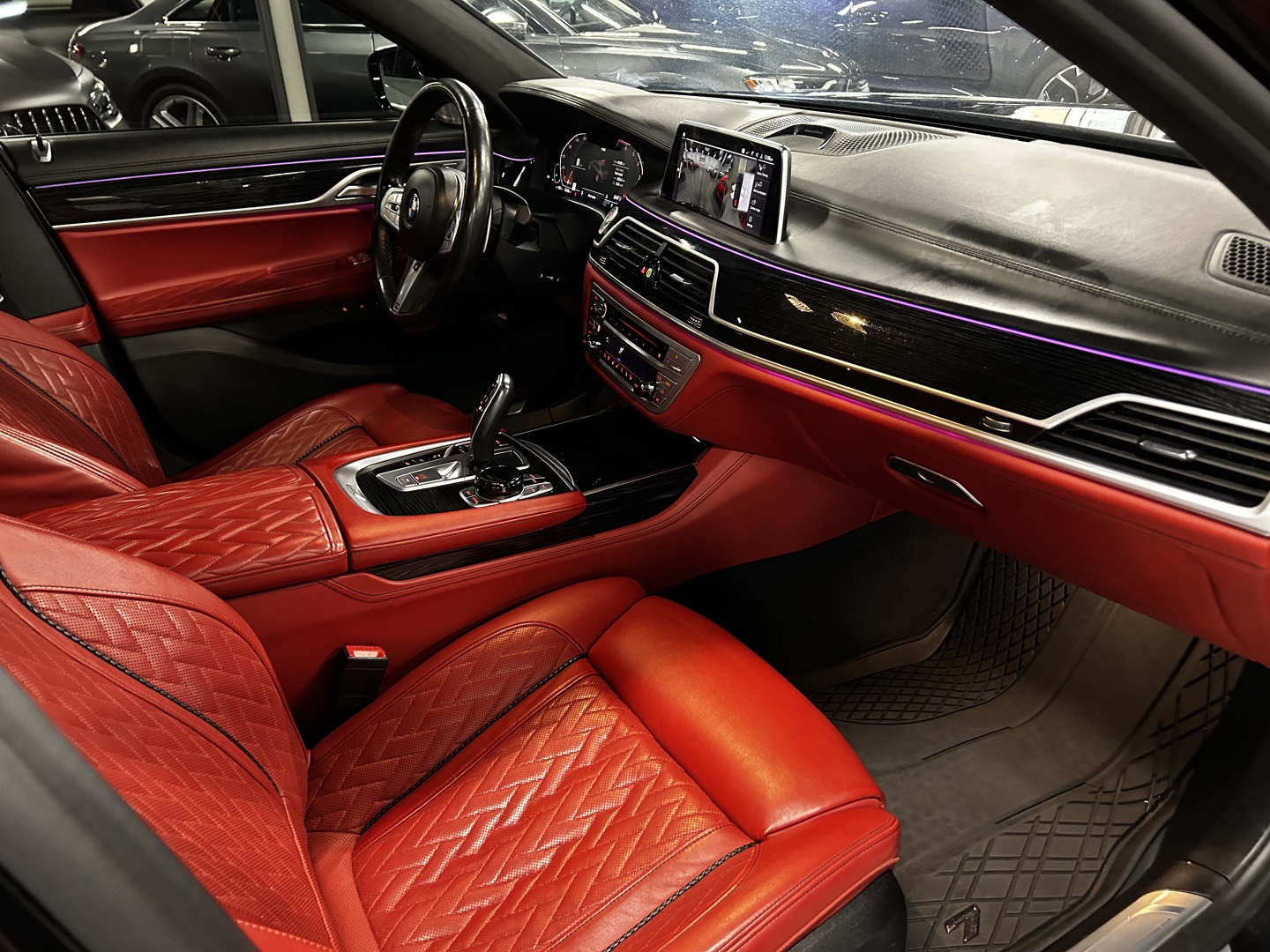 2020 BMW 750i xDrive, 多伦多, 全款车