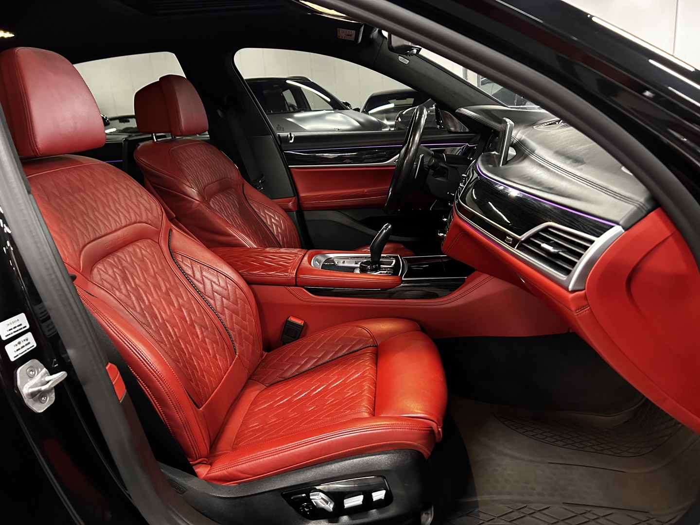 2020 BMW 750i xDrive, 多伦多, 全款车