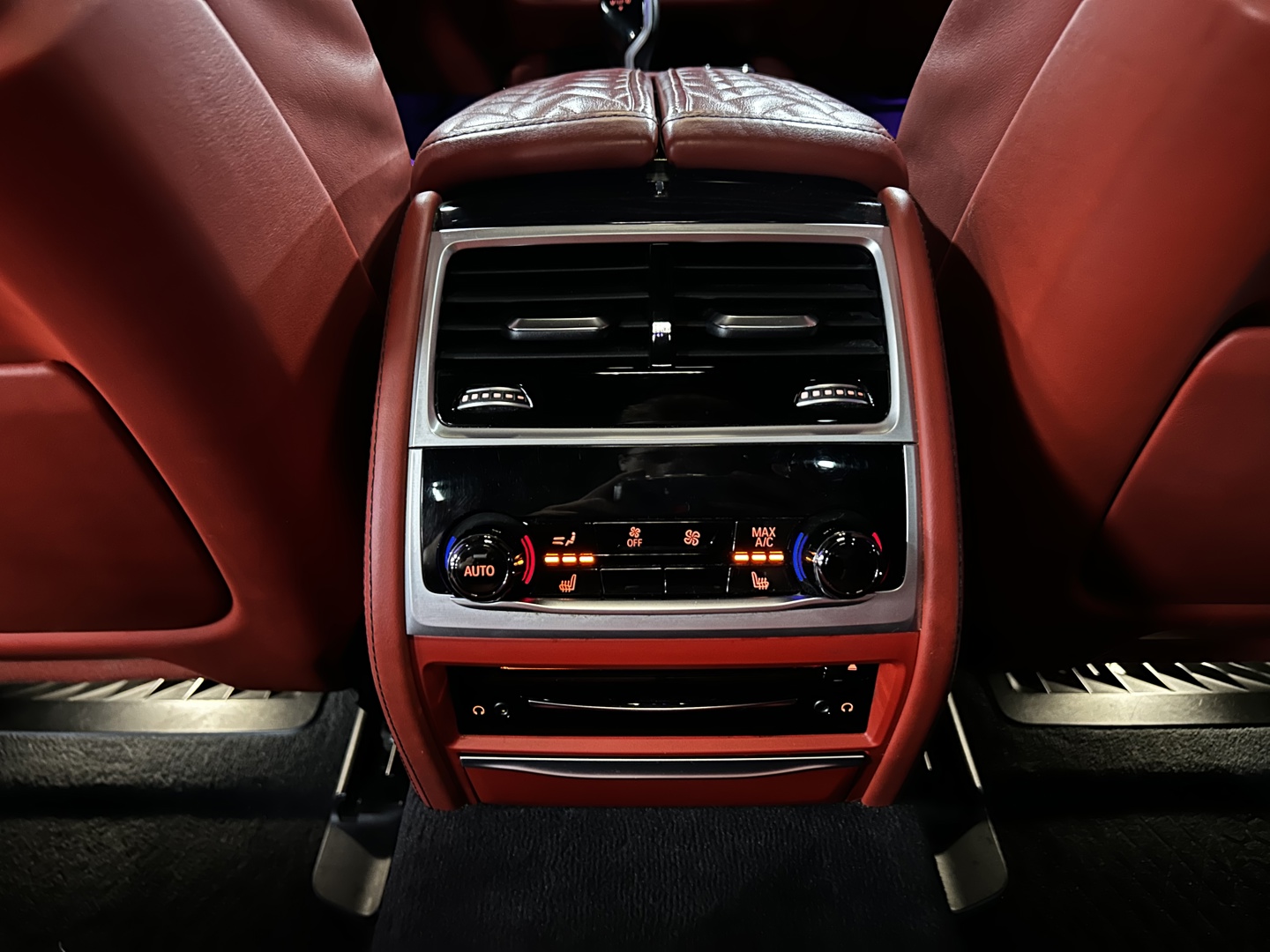 2020 BMW 750i xDrive, 多伦多, 全款车