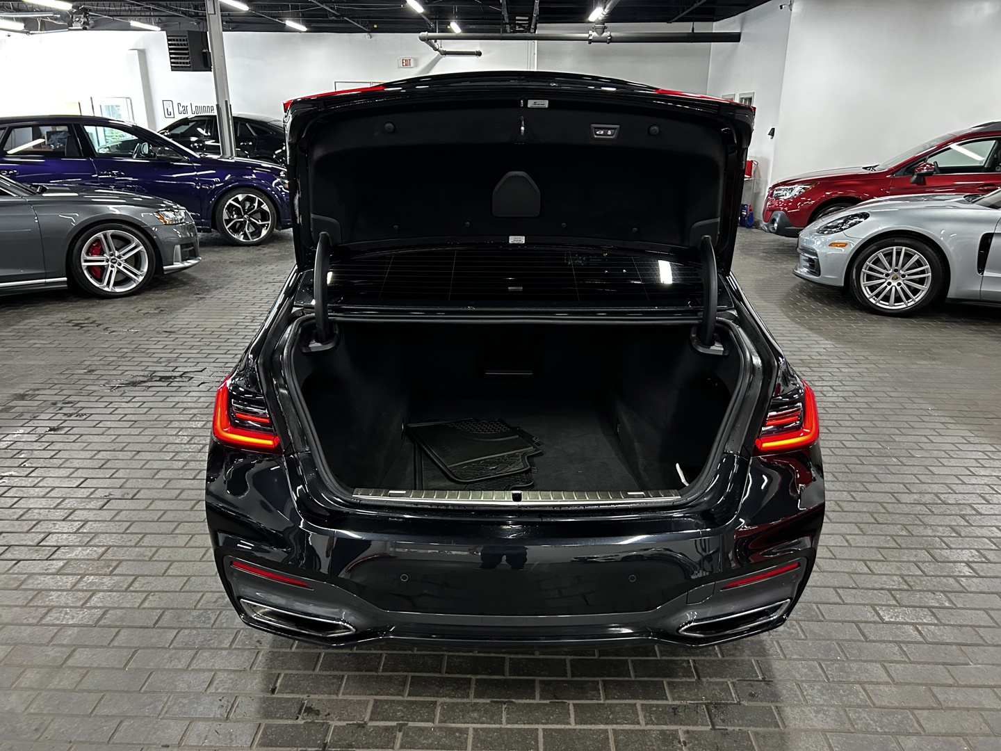 2020 BMW 750i xDrive, 多伦多, 全款车