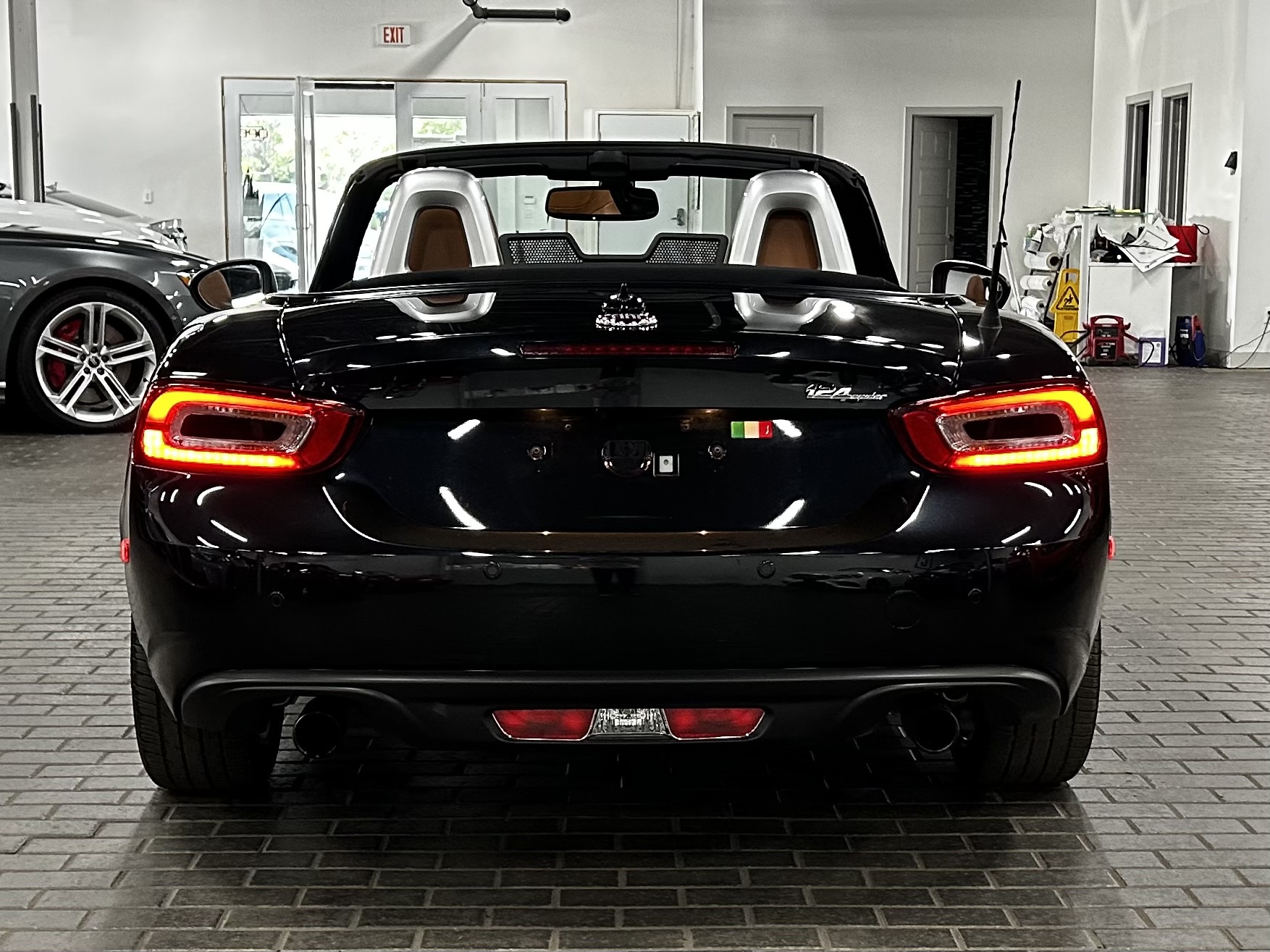 2017 Fiat 124 Spider Lusso, 多伦多, 全款车