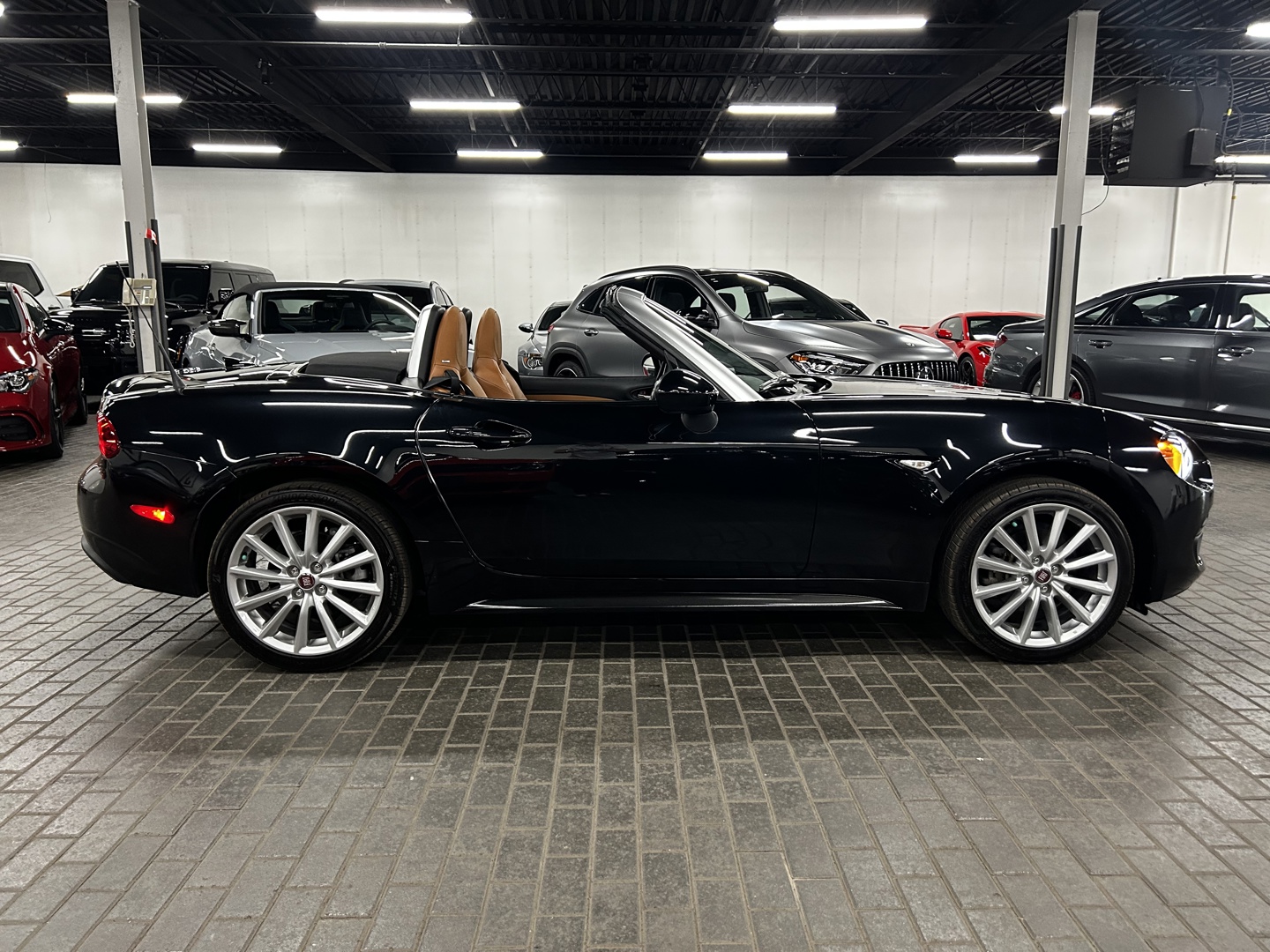 2017 Fiat 124 Spider Lusso, 多伦多, 全款车