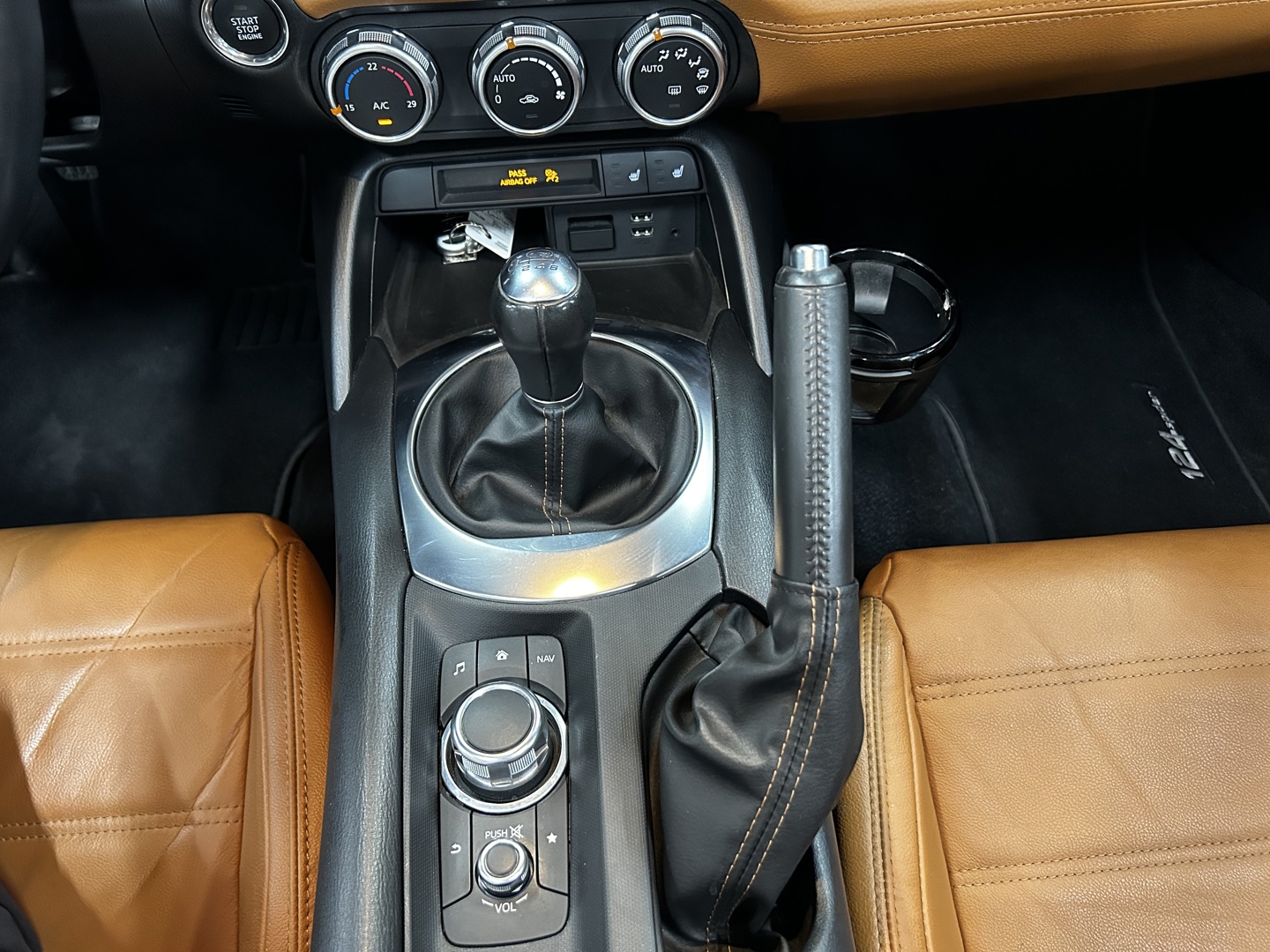 2017 Fiat 124 Spider Lusso, 多伦多, 全款车