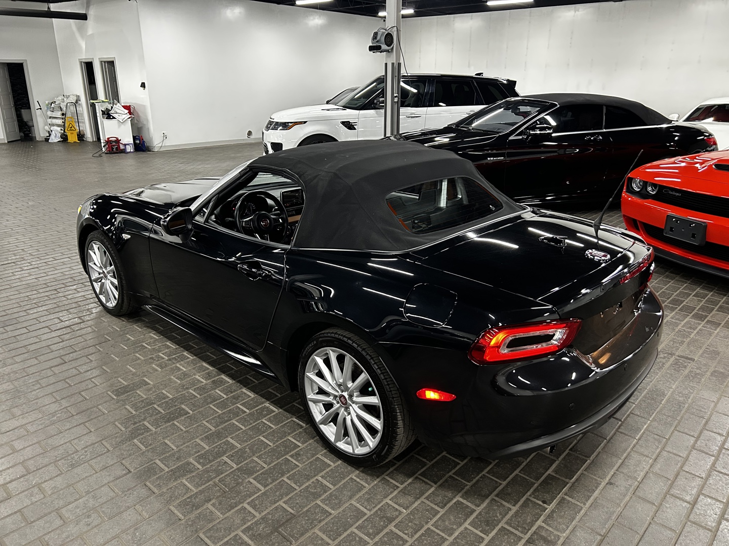 2017 Fiat 124 Spider Lusso, 多伦多, 全款车