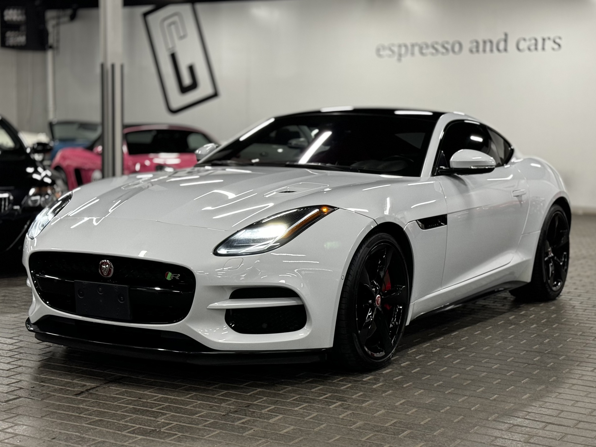 2018 Jaguar F-TYPE R, 多伦多, 全款车