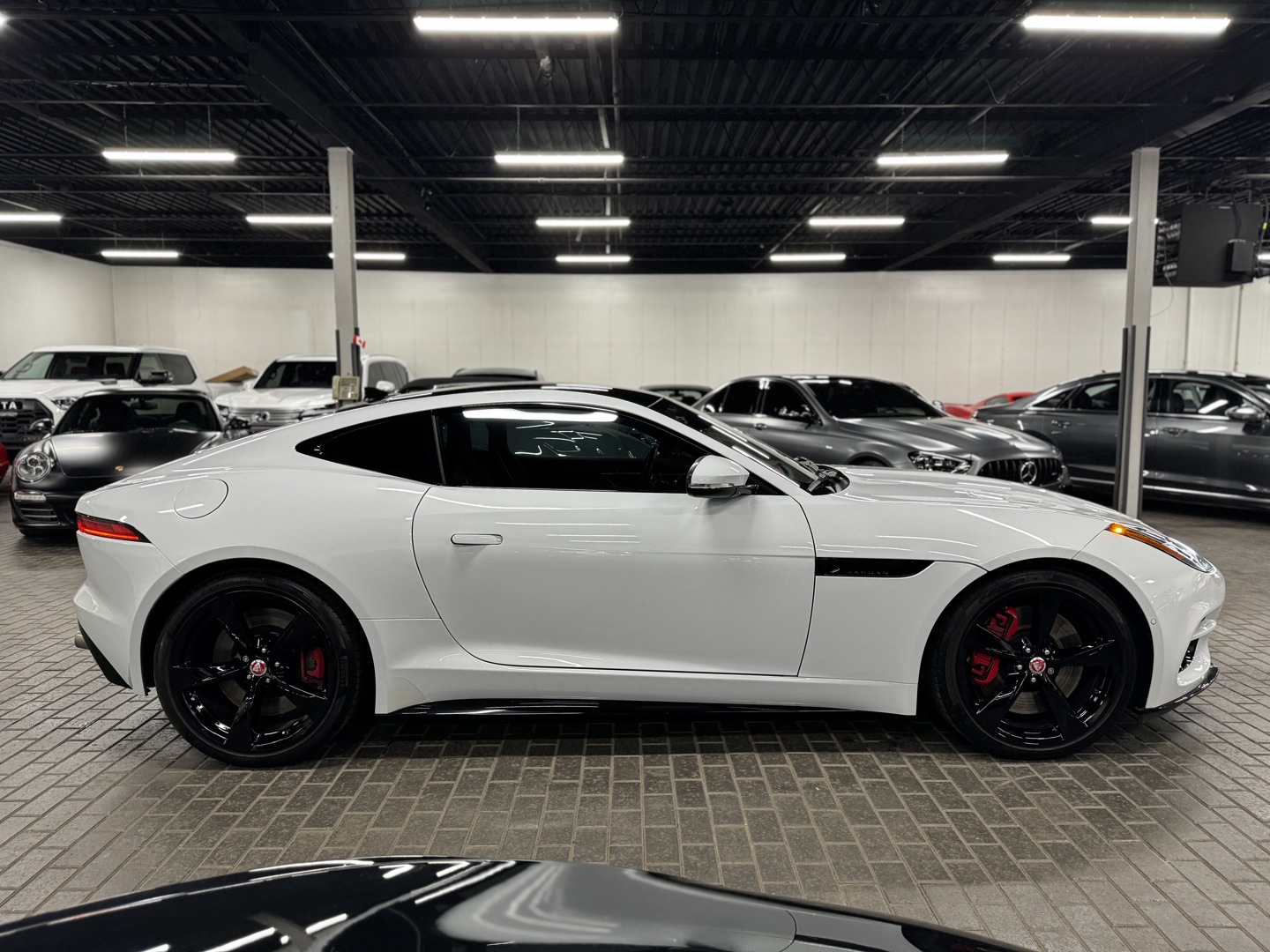 2018 Jaguar F-TYPE R, 多伦多, 全款车