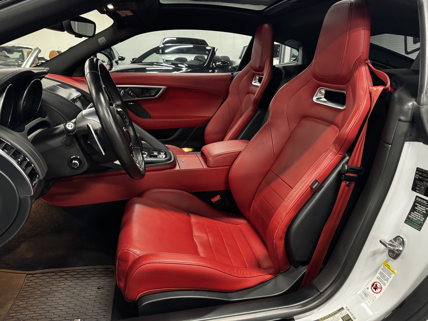 2018 Jaguar F-TYPE R, 多伦多, 全款车