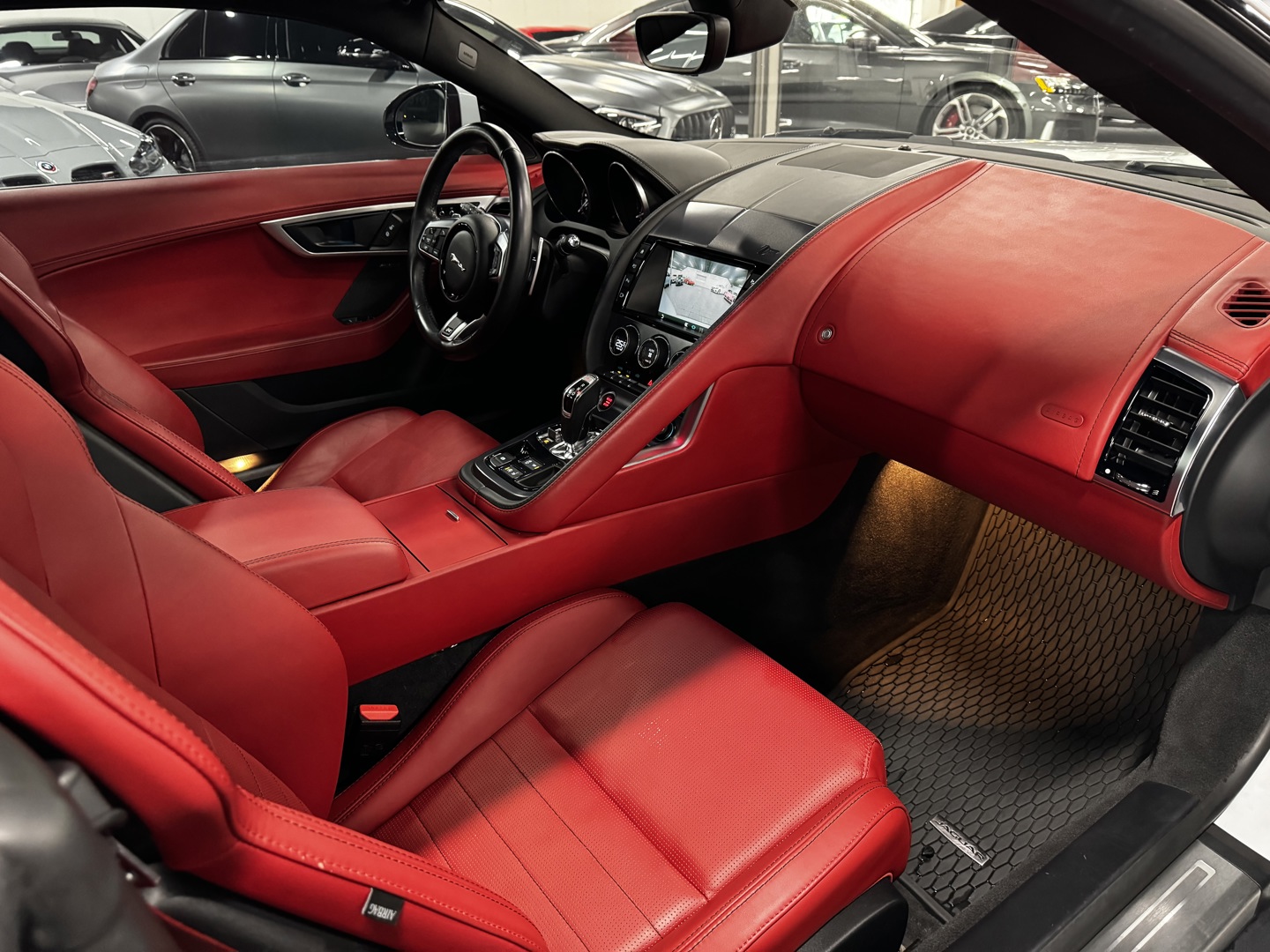 2018 Jaguar F-TYPE R, 多伦多, 全款车