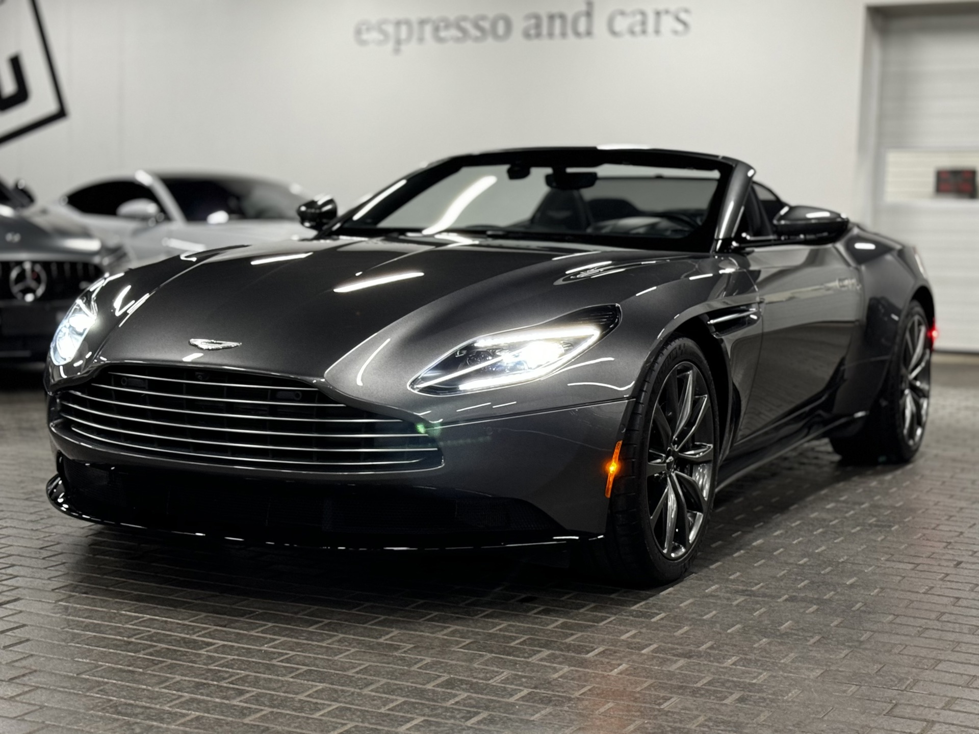 2019 Aston Martin DB11 Volante, 多伦多, 全款车