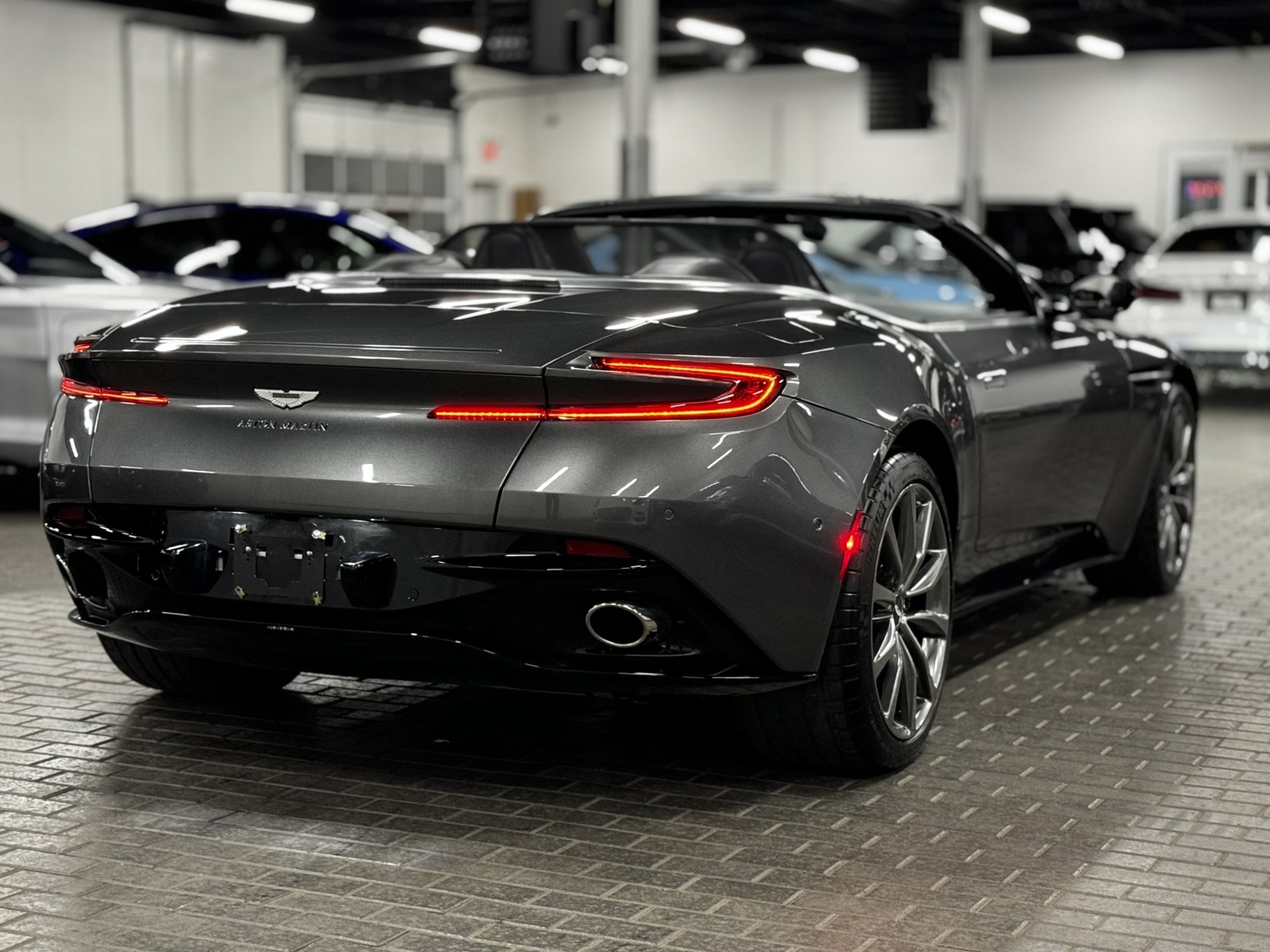 2019 Aston Martin DB11 Volante, 多伦多, 全款车