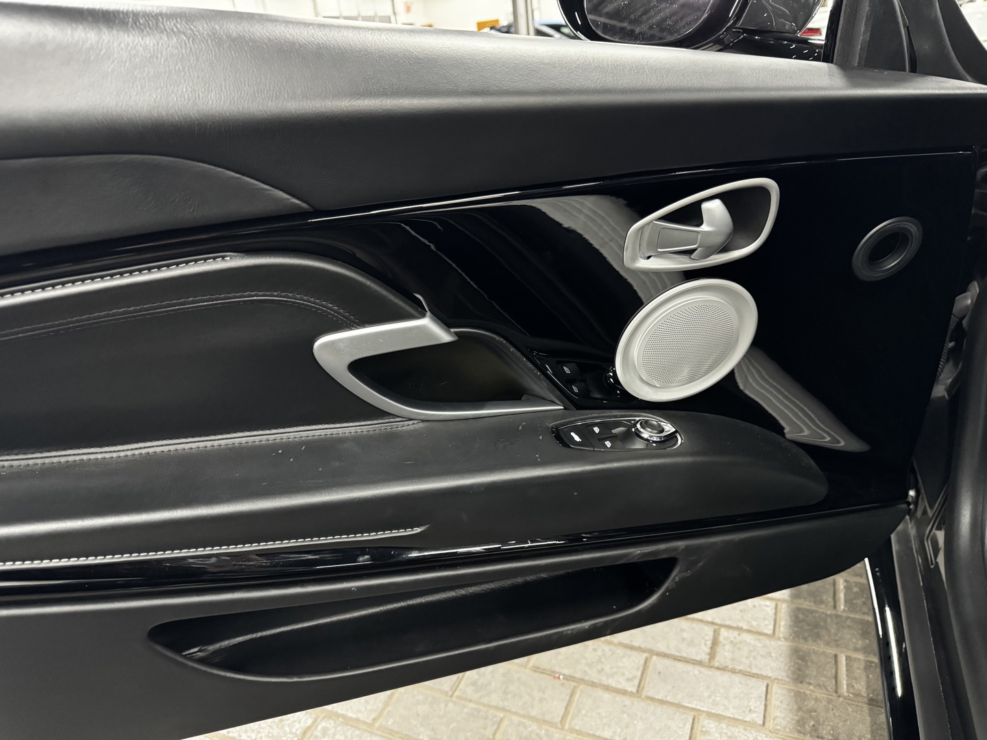 2019 Aston Martin DB11 Volante, 多伦多, 全款车