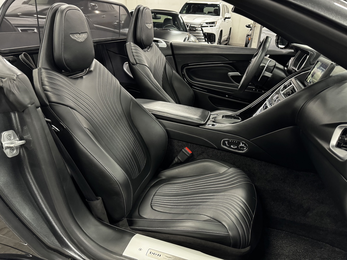 2019 Aston Martin DB11 Volante, 多伦多, 全款车