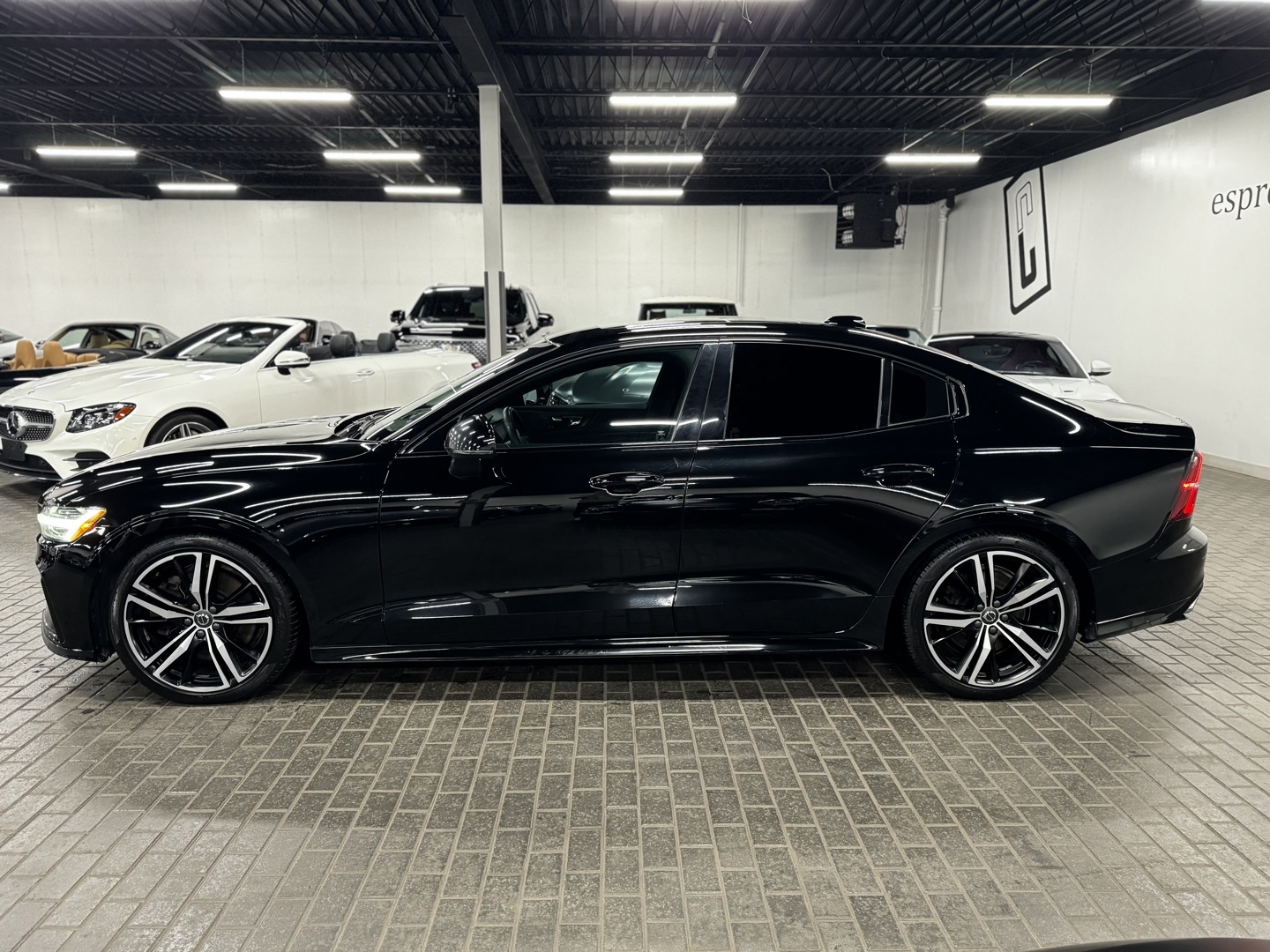 2020 Volvo S60 T6 R-Design, 多伦多, 五大行Finance估价