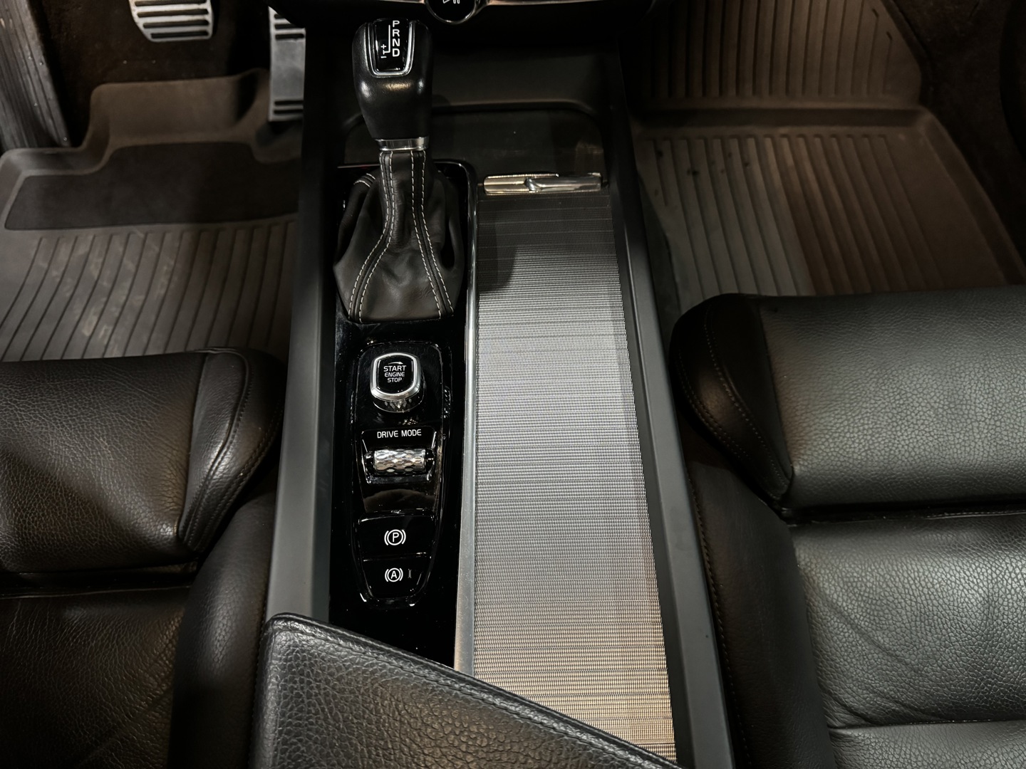 2020 Volvo S60 T6 R-Design, 多伦多, 五大行Finance估价