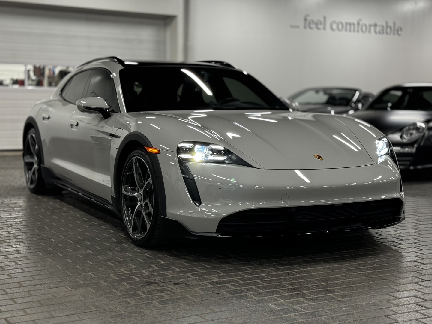 2022 Porsche Taycan Cross Turismo 4, 多伦多, 全款车