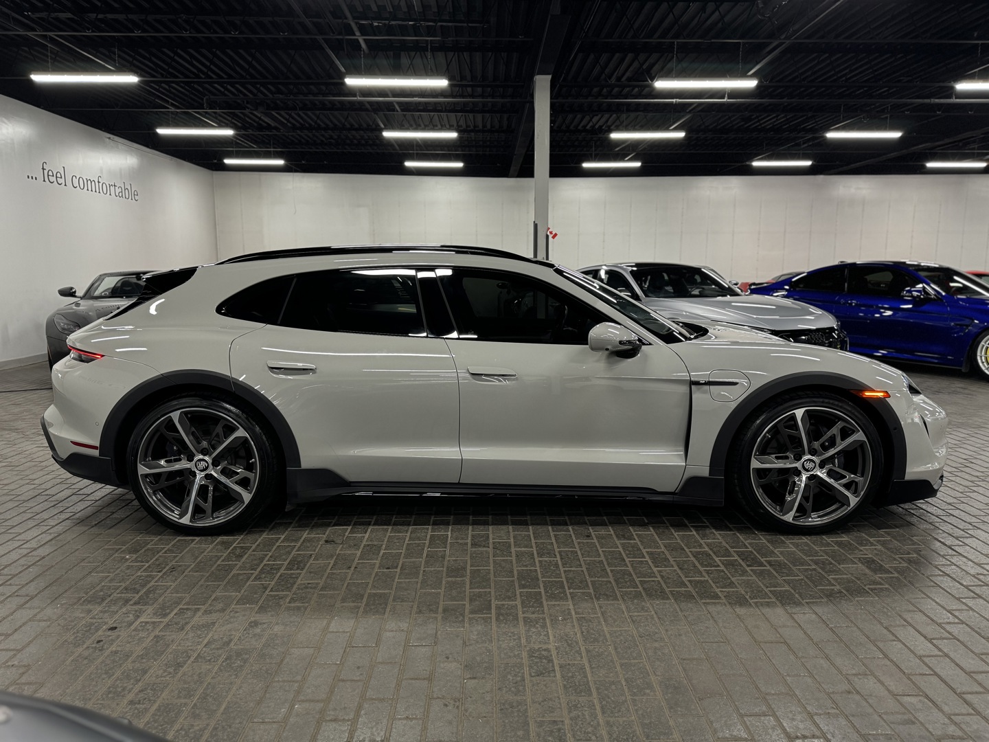 2022 Porsche Taycan Cross Turismo 4, 多伦多, 全款车