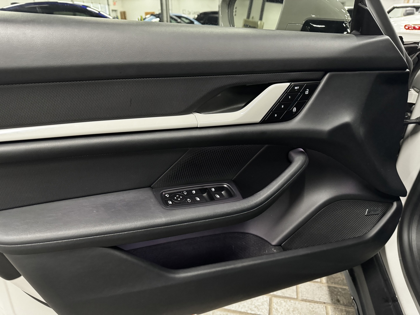 2022 Porsche Taycan Cross Turismo 4, 多伦多, 全款车