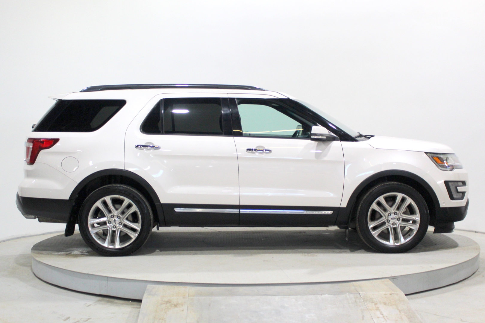 vehicle-gal8