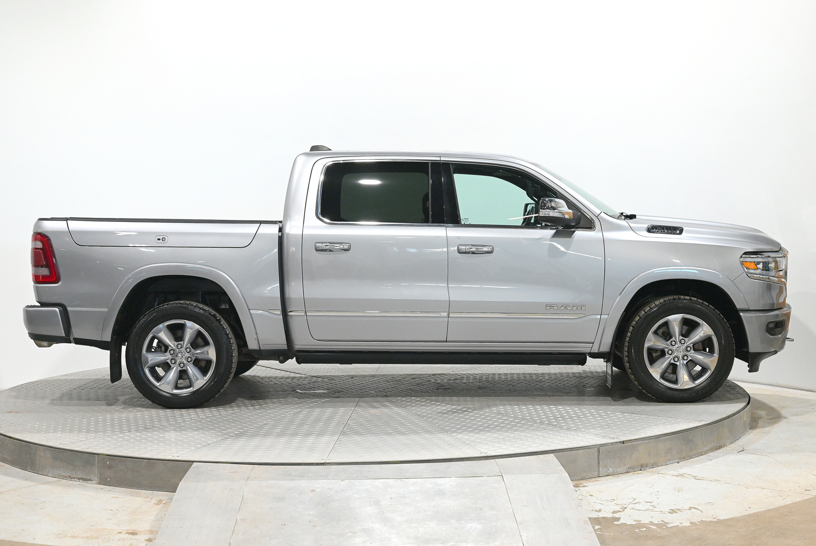 vehicle-gal10