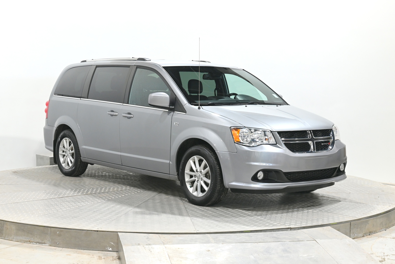 vehicle-gal9