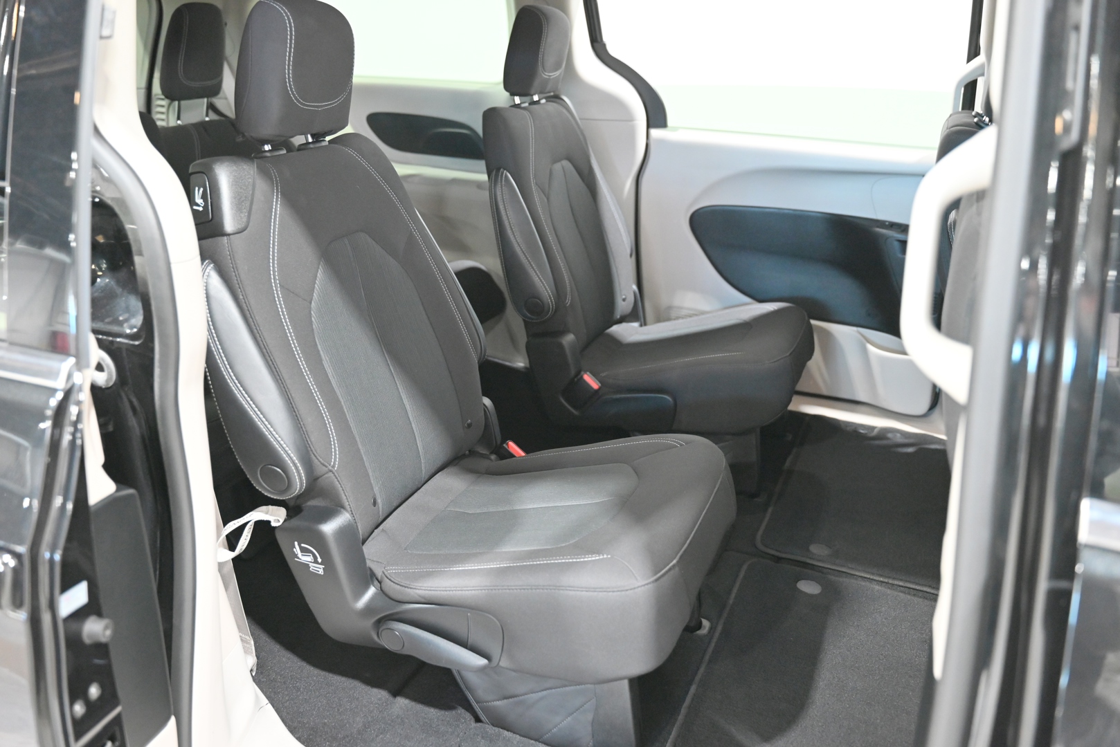 vehicle-gal28