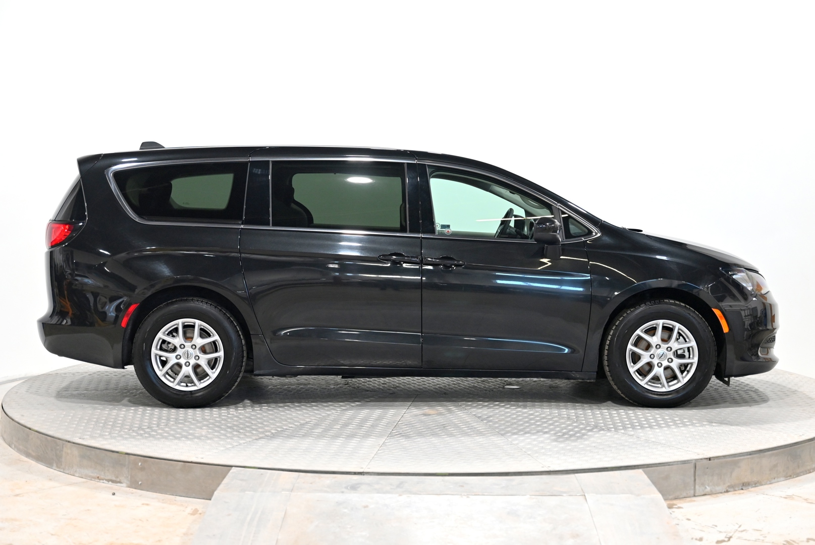 vehicle-gal8