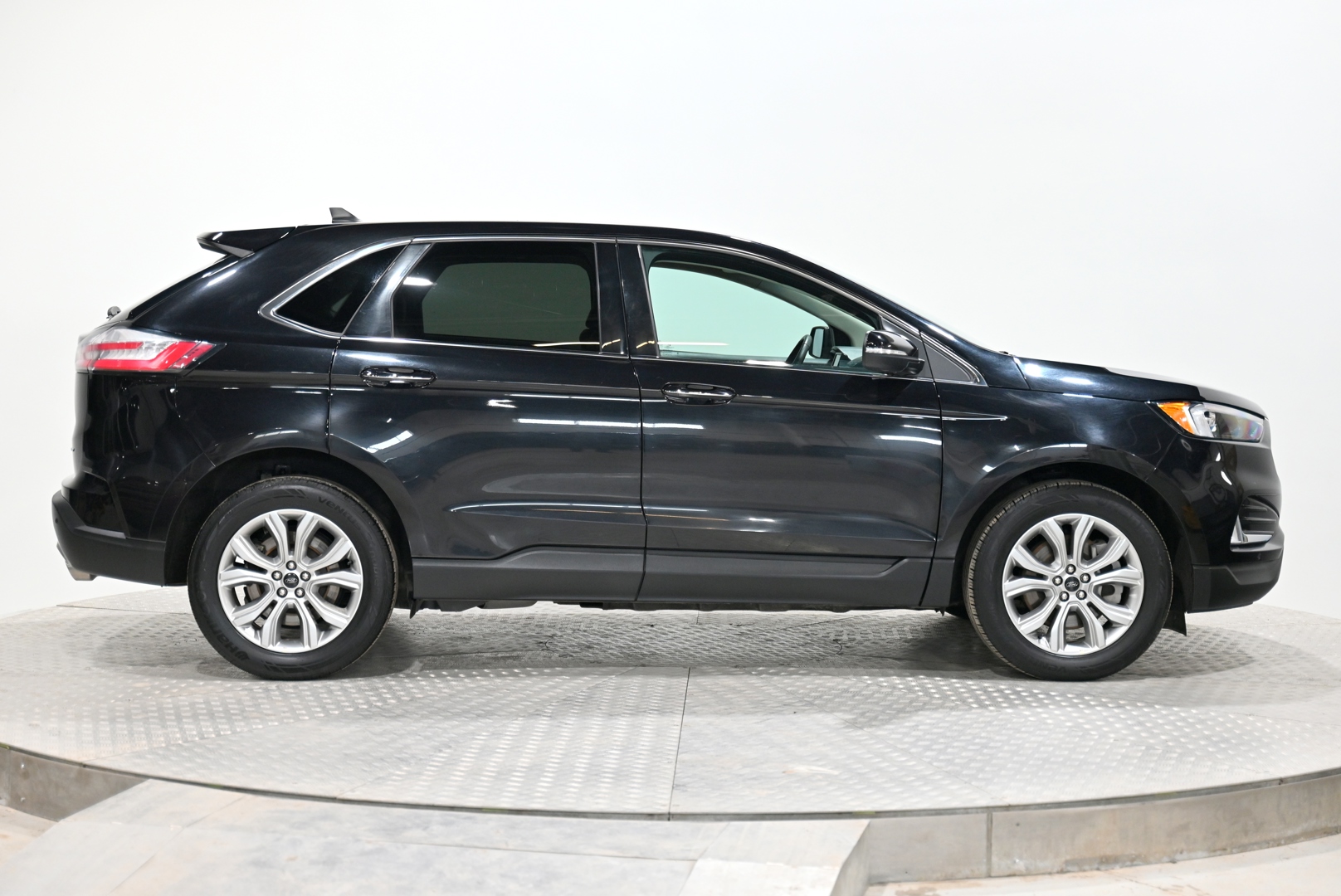 vehicle-gal8