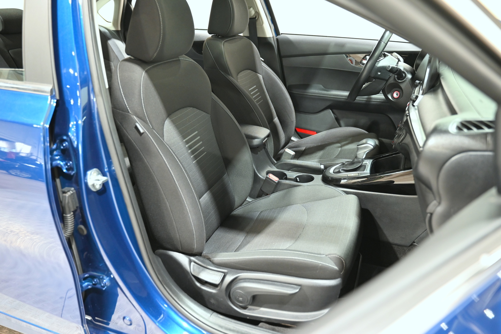 vehicle-gal27