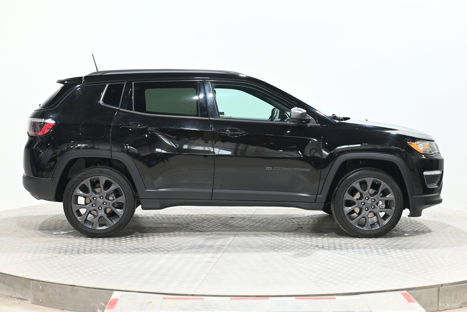vehicle-gal8