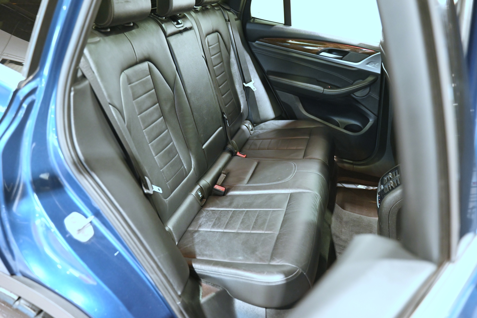 vehicle-gal33