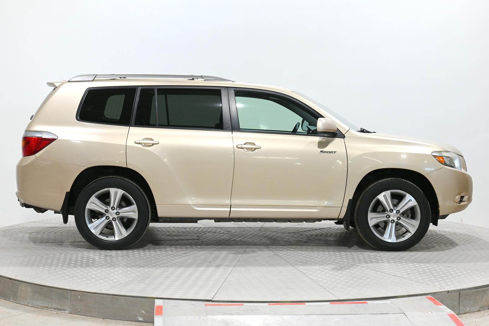 vehicle-gal8