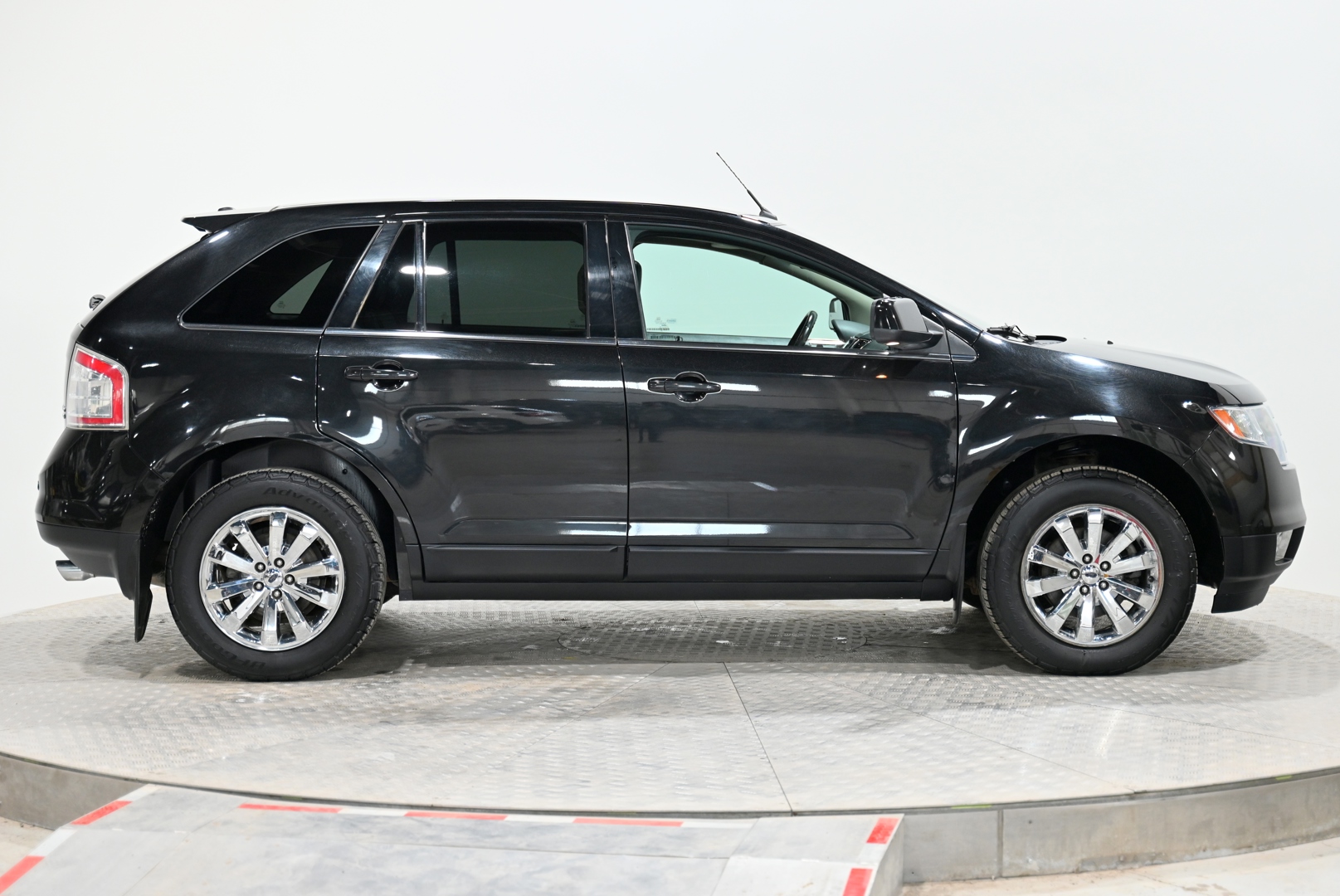 vehicle-gal8