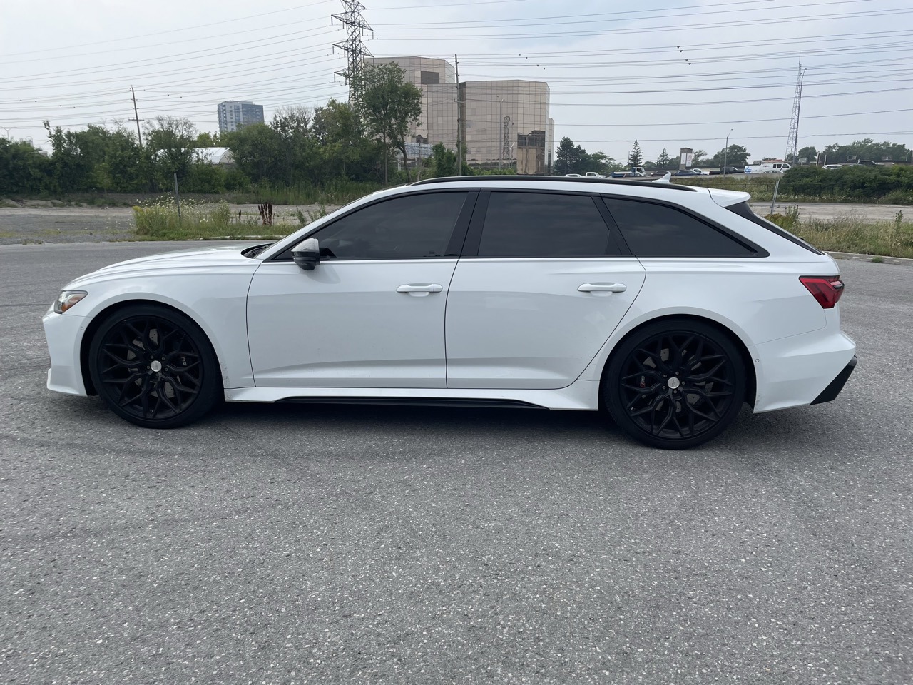 2021 Audi RS 6 Avant quattro