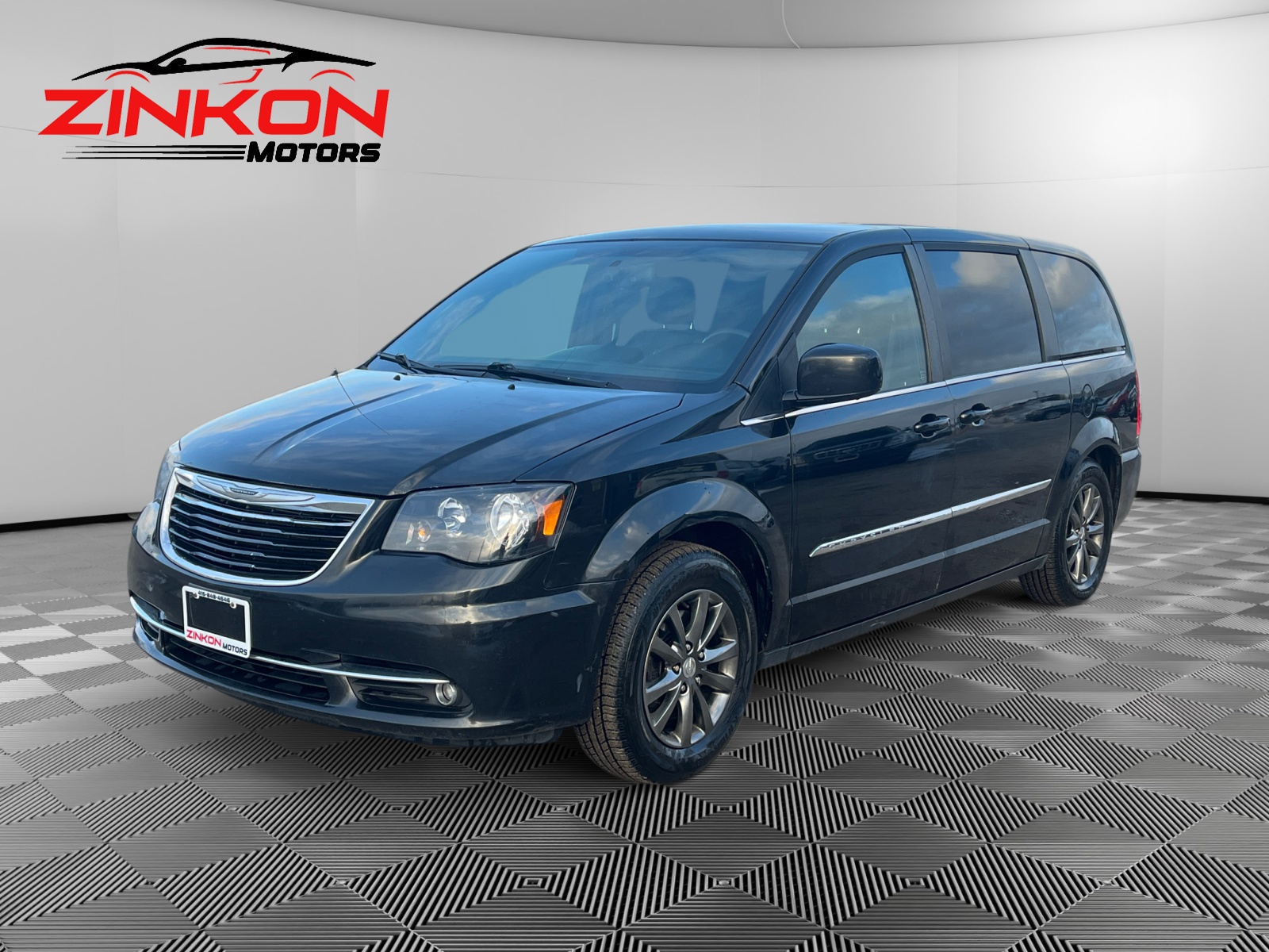 Black 2015 Chrysler Town & Country Minivan Front-Wheel Drive Automatic